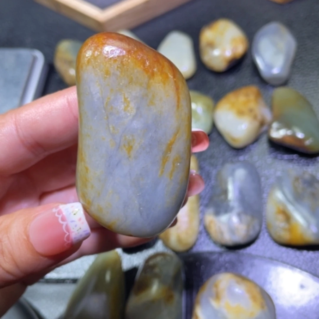 【闪购商品】和田玉未镶嵌颈饰那*事