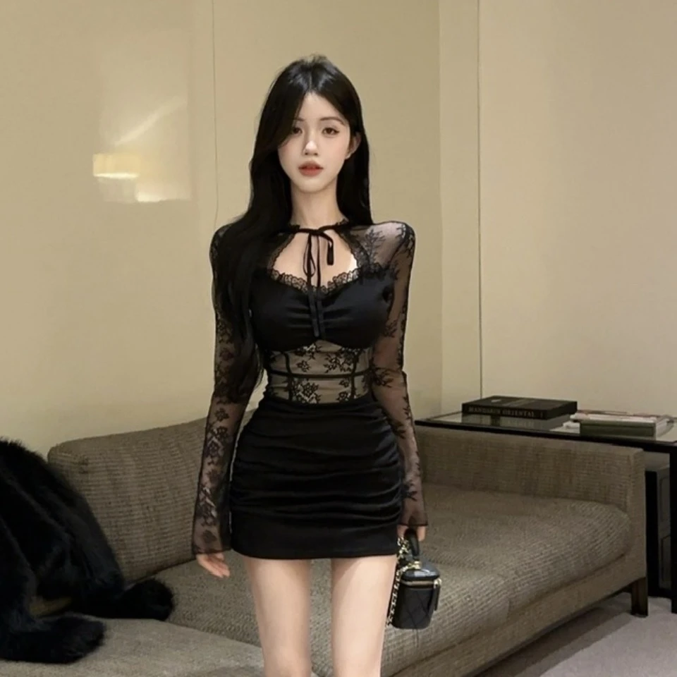 辣妹性感长袖连衣裙早秋纯欲风姐姐蕾丝拼接网纱收腰紧身包臀短裙