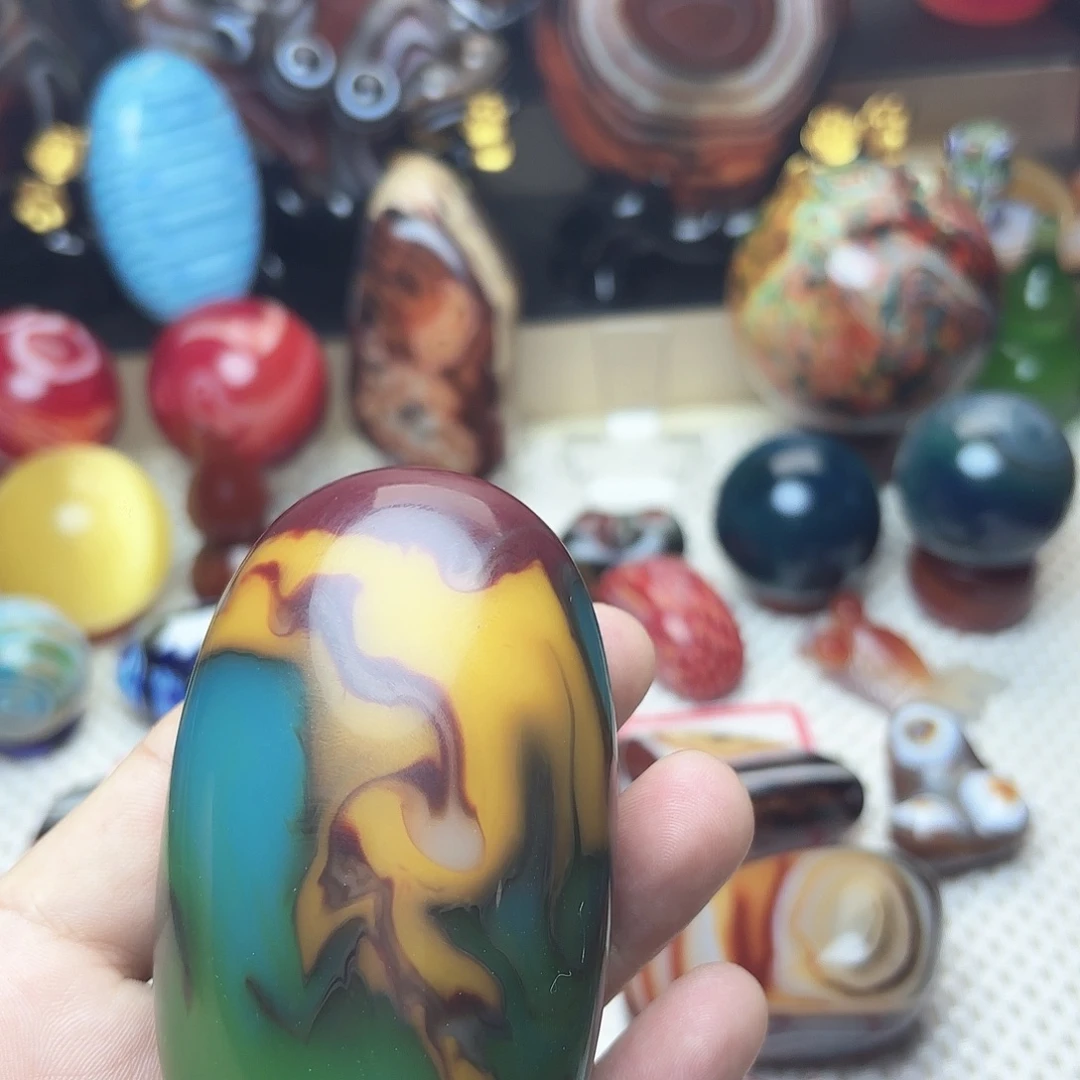 蚌***琪玛瑙/玉髓未镶嵌珠宝半成品