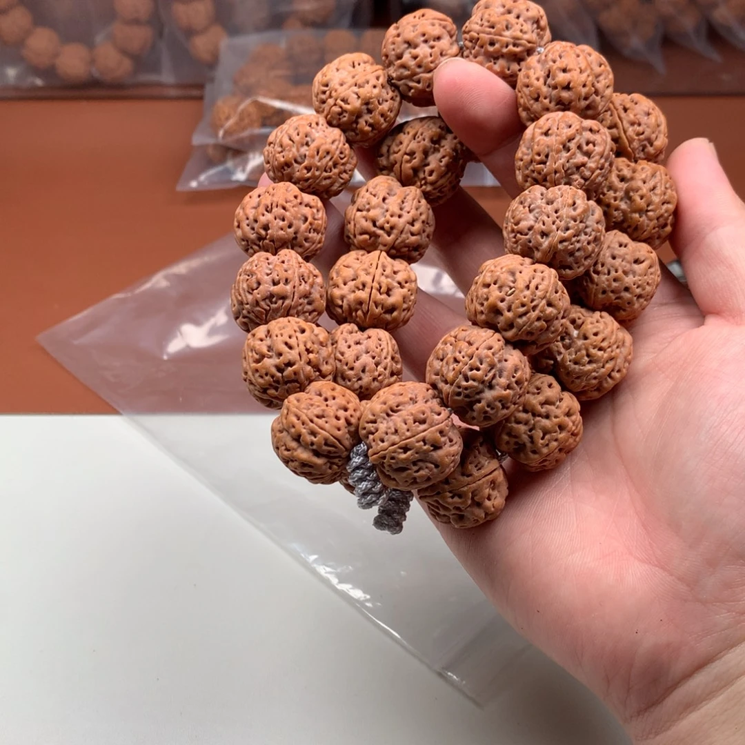 手串金刚菩提23.5尺寸古龙方墩A+