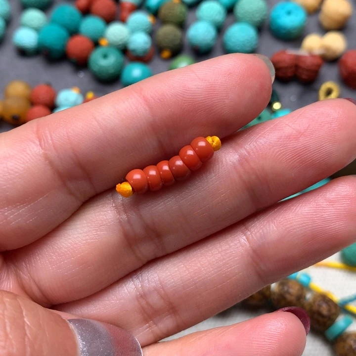 南红玛瑙配饰未镶嵌