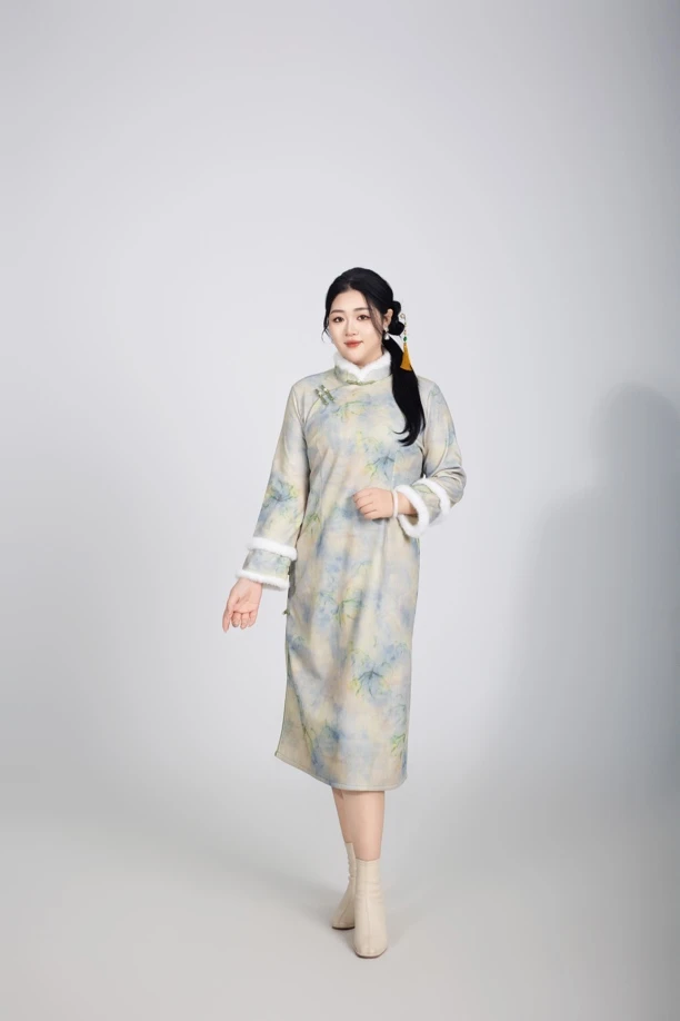 【荷悦】新年款大码中式国风显瘦旗袍90036