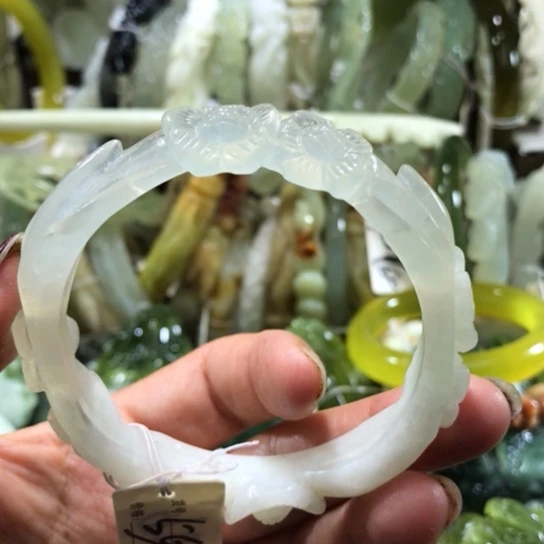 未镶嵌岫玉手镯56