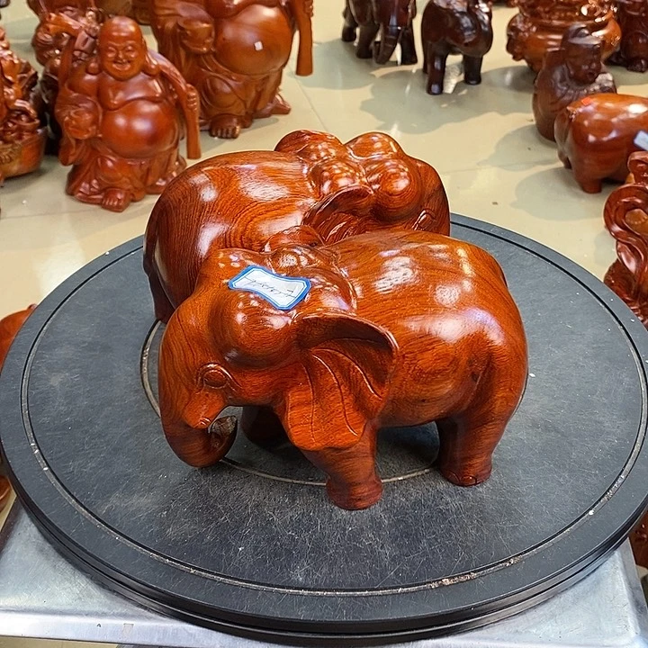 大果紫檀（缅甸花梨）缅甸花梨木大象一对