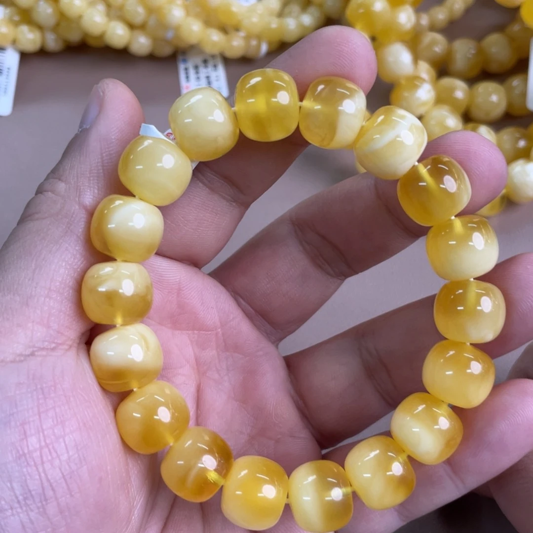 琥珀裸石未镶嵌03700000000