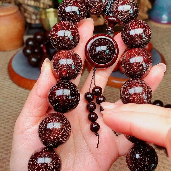 檀香紫檀（小叶紫檀）桃2.5手持