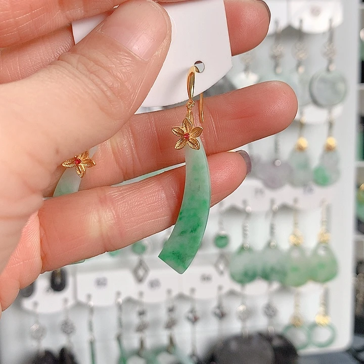 翡翠耳饰银S925镶嵌心*?翡翠