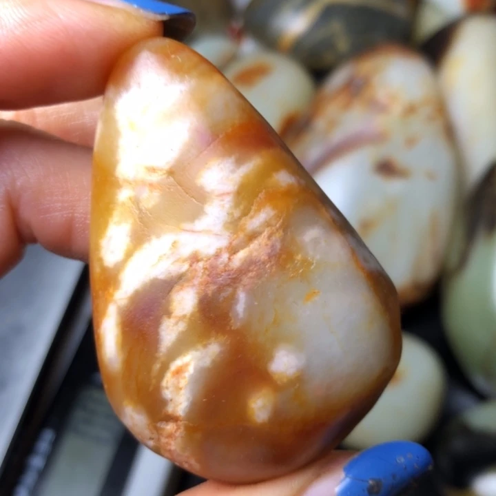 和田玉未镶嵌珠宝奇石