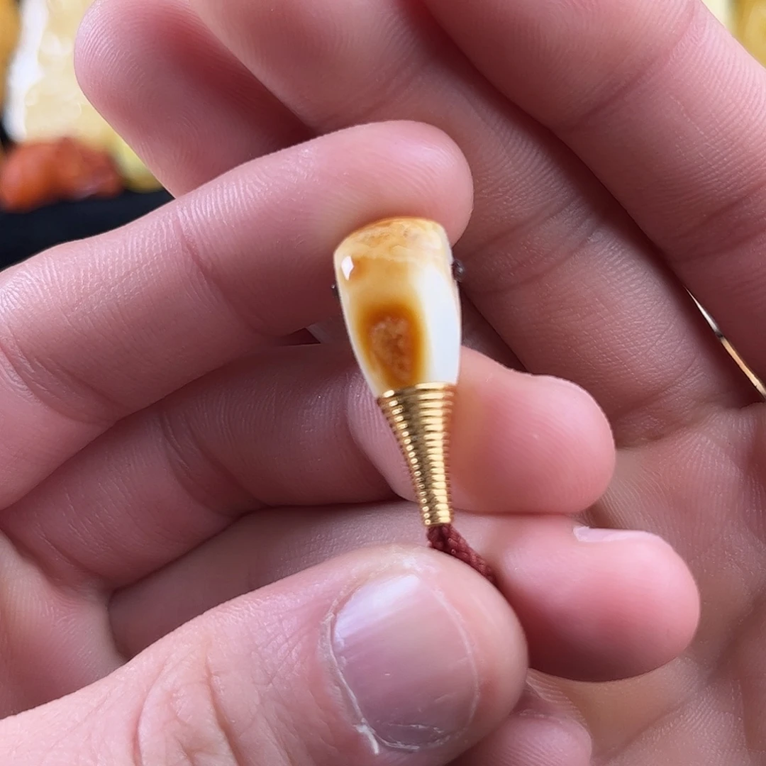 蜜蜡合金珠宝奇石