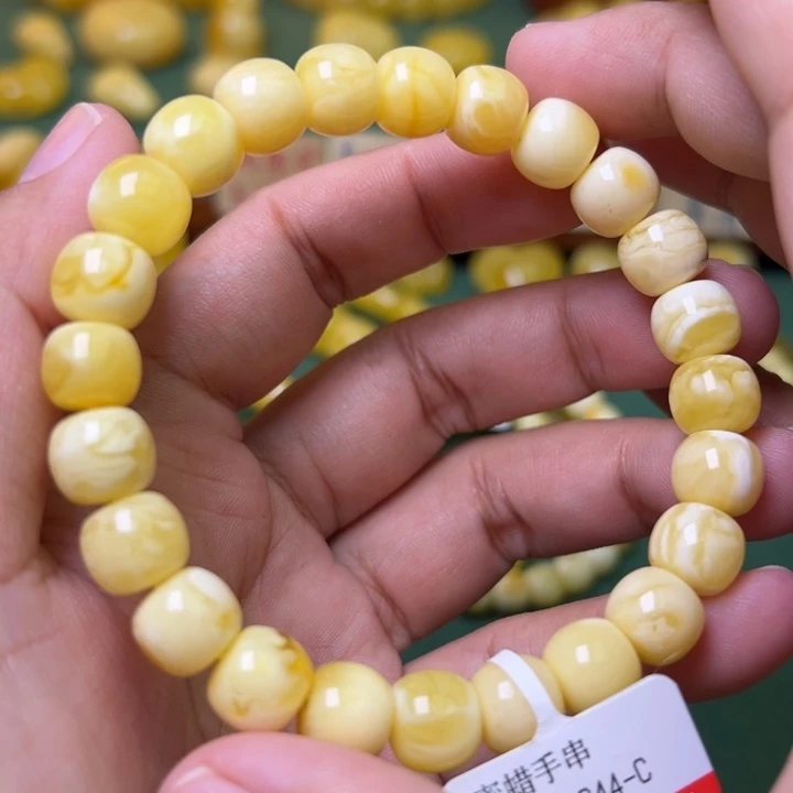 蜜蜡未镶嵌珠宝奇石