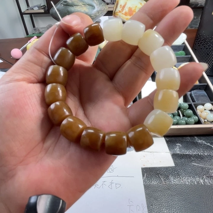 和田玉未镶嵌挂件悠**爸