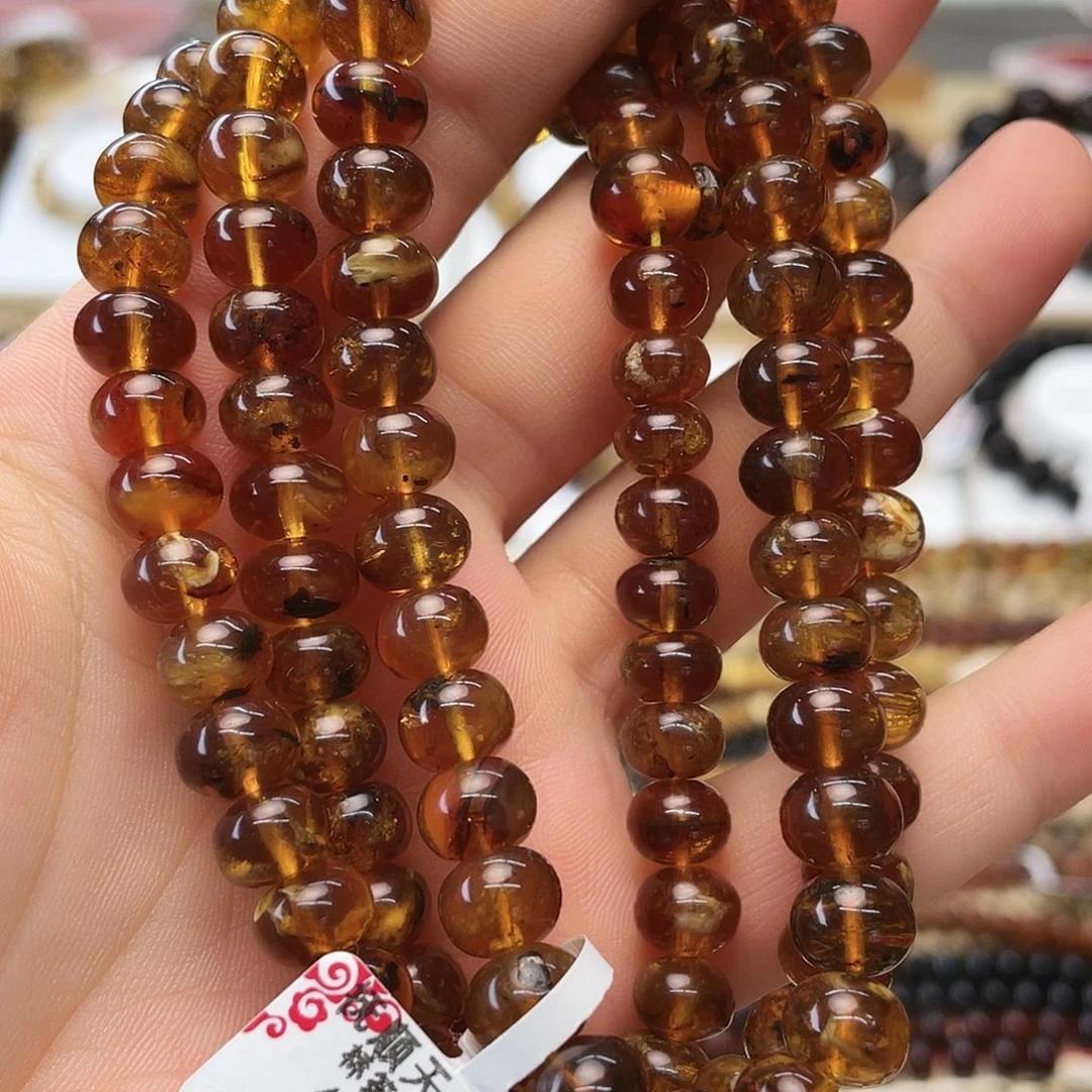 尘***人琥珀未镶嵌裸石八90525