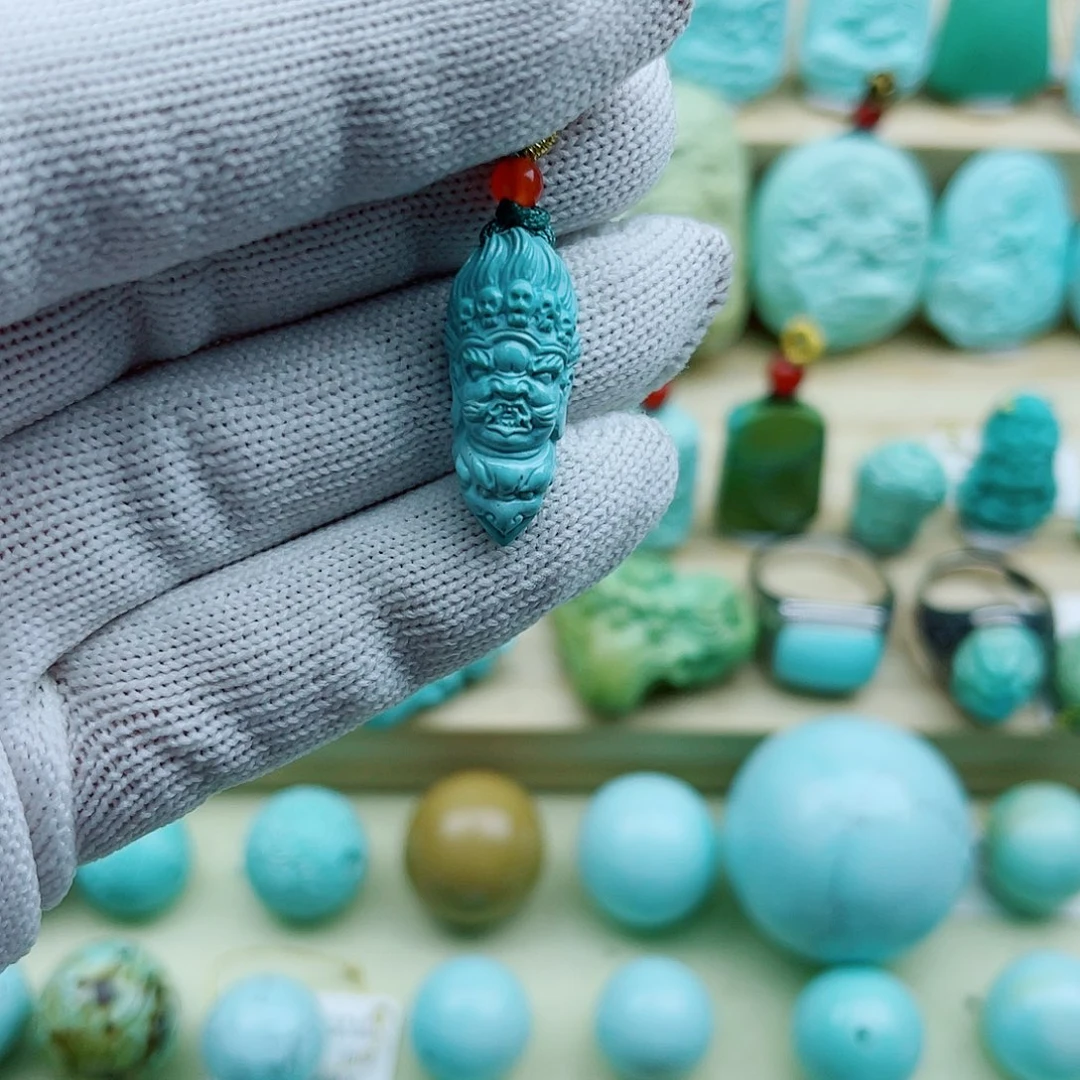 绿松石未镶嵌珠宝奇石