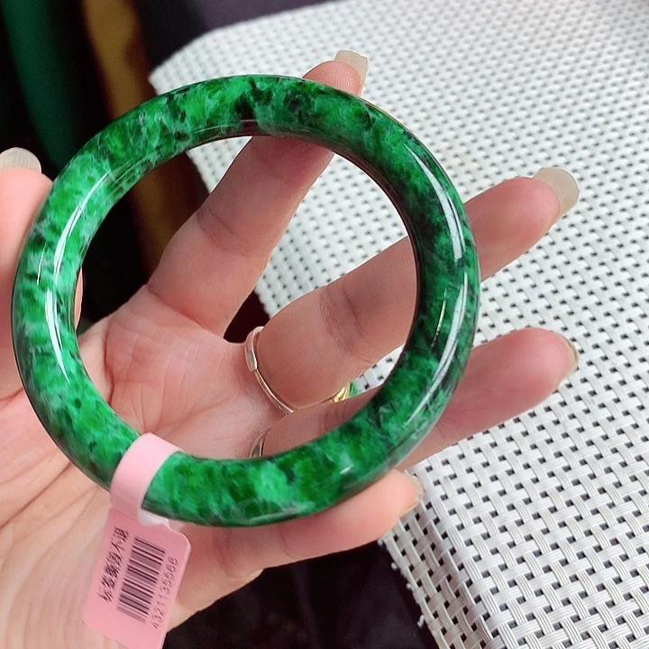 翡翠未镶嵌手镯翡翠