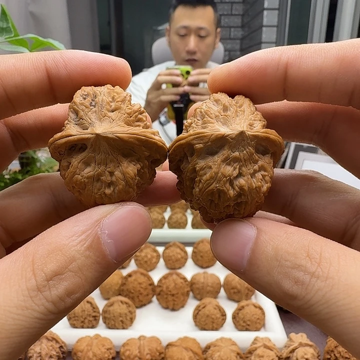 &***#文玩核桃吊坠碾子
