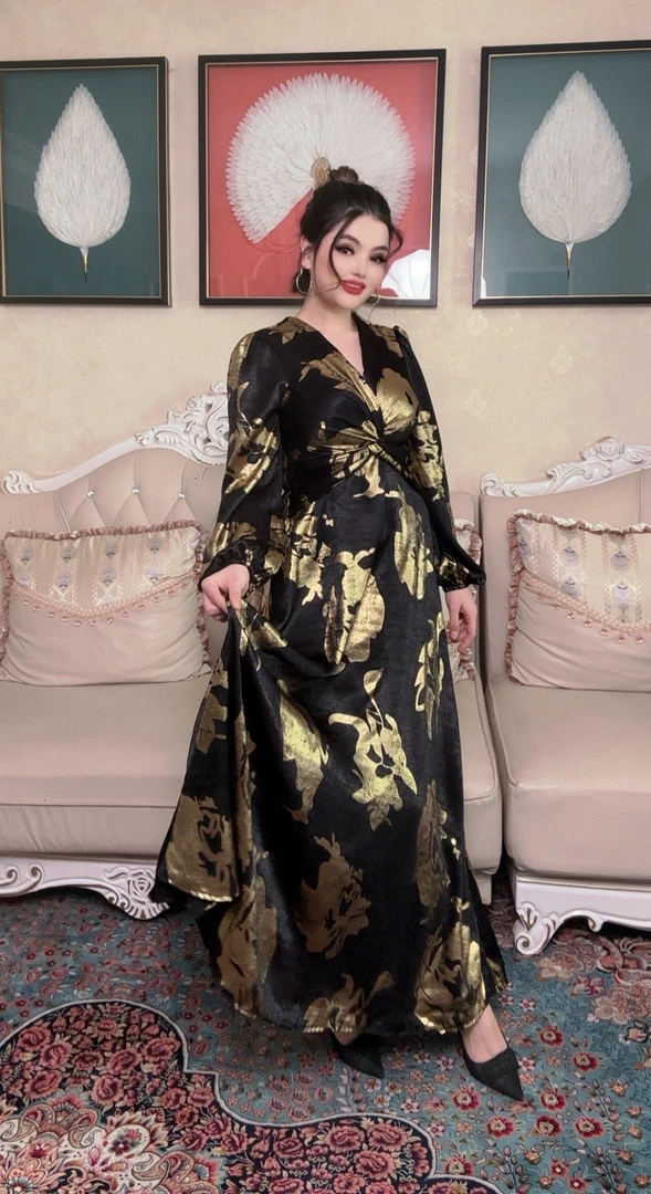 气质时尚轻奢连衣裙显瘦设计优雅长裙秋季新款包邮