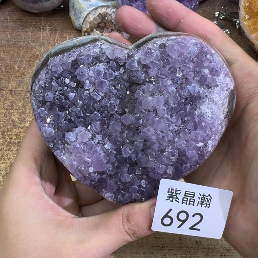 未镶嵌水晶大型摆件（非配饰）