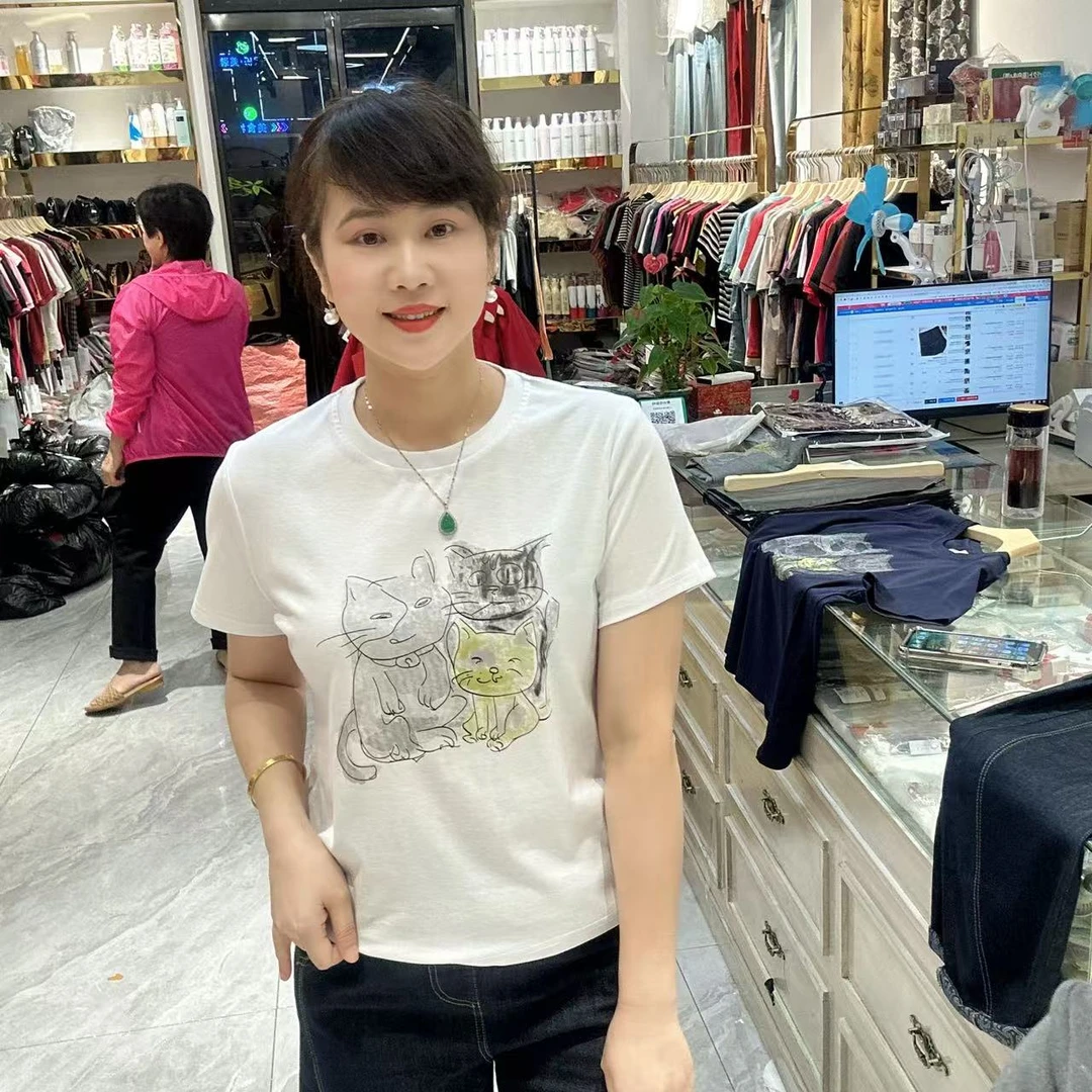 34-2567三只小猫T恤57长