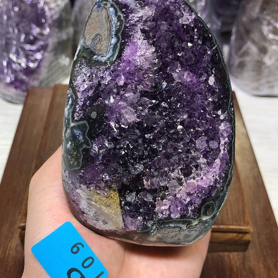 紫晶大型摆件（非配饰）未镶嵌