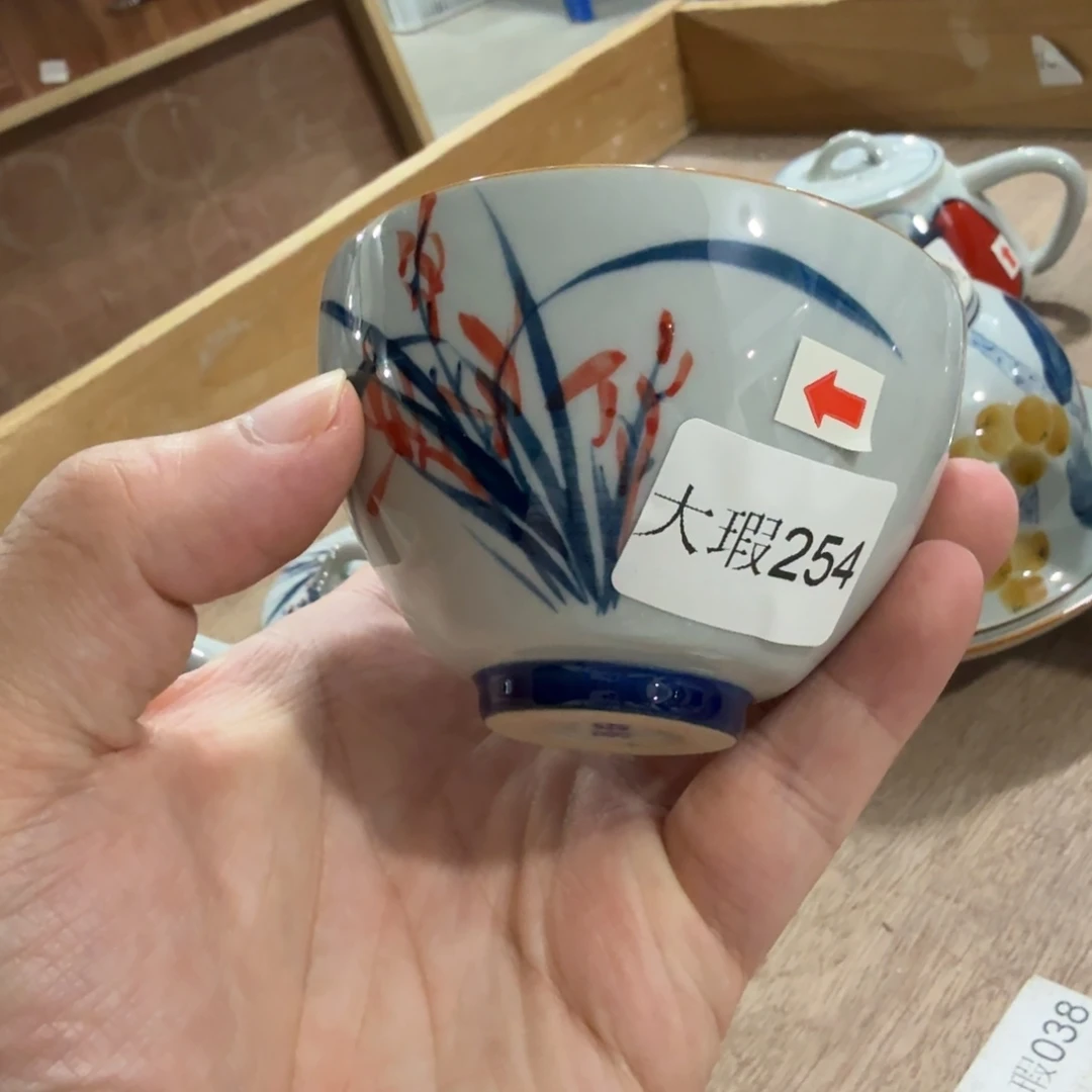 釉下手绘茶具微瑕