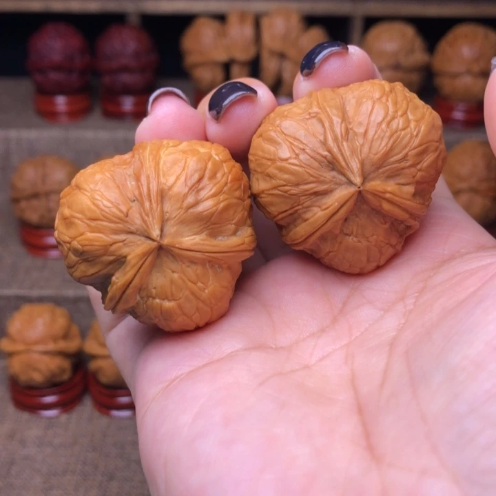 把件文玩核桃16号柿饼子三棱34尺