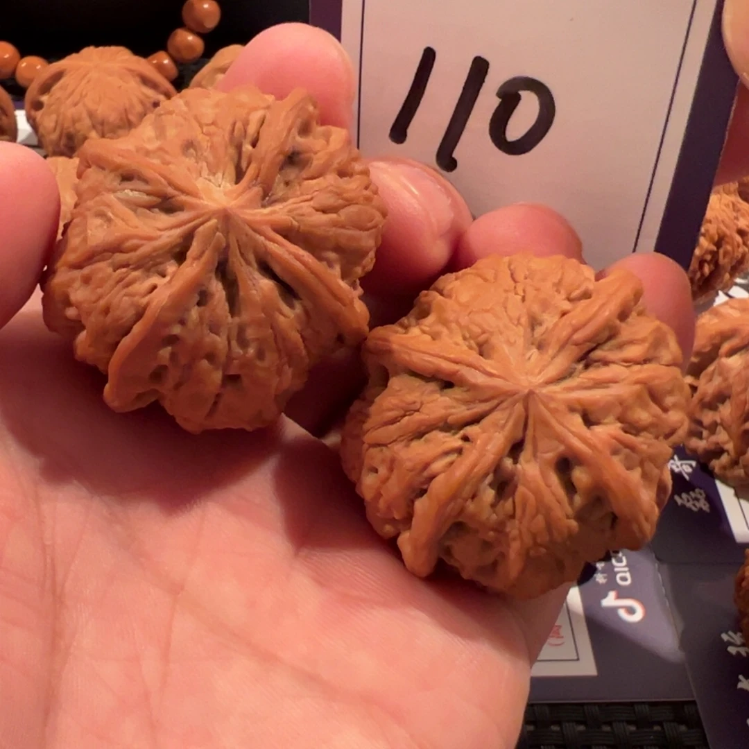 文玩核桃把件全品雨花石四棱40尺寸110号