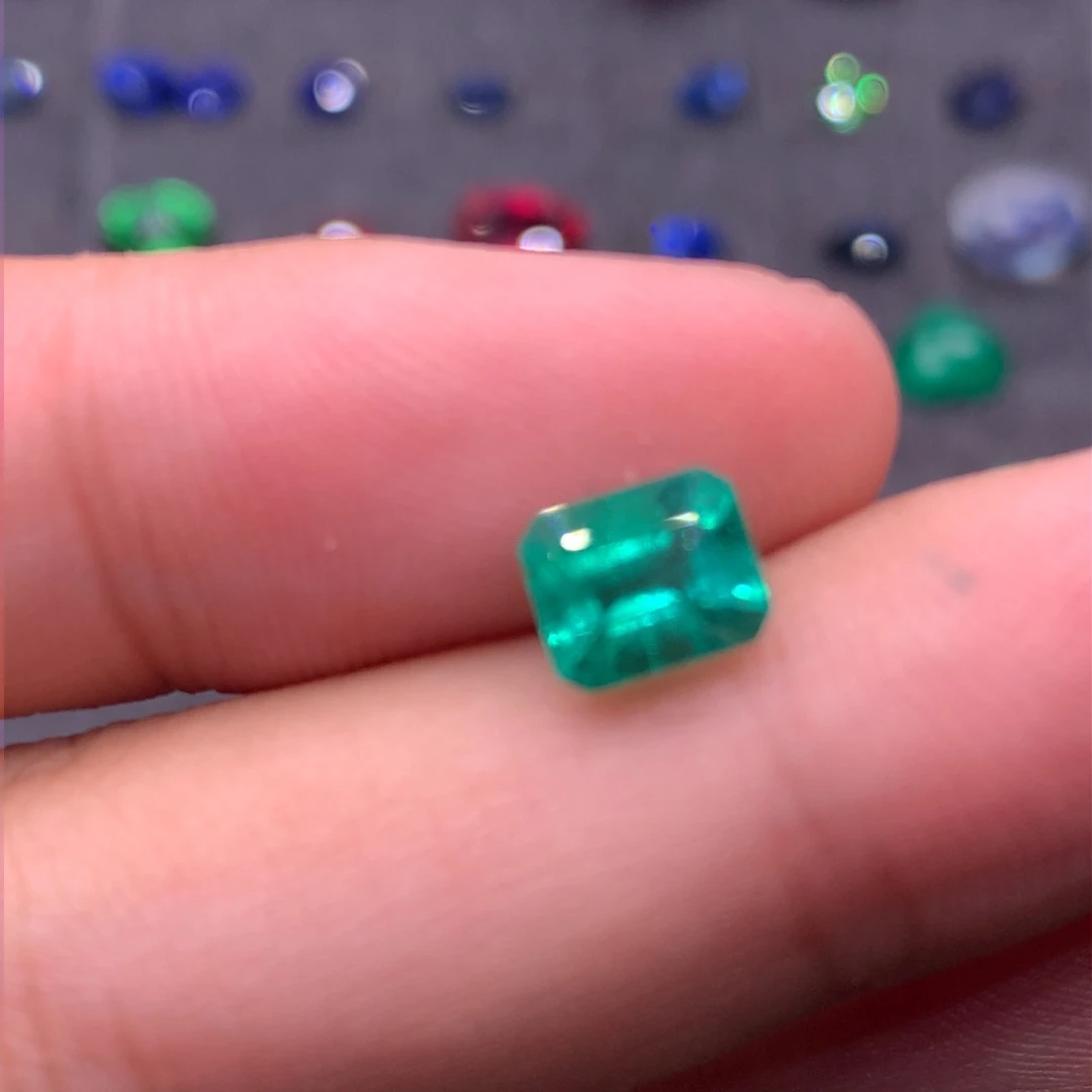 祖母绿裸石未镶嵌1.5ct