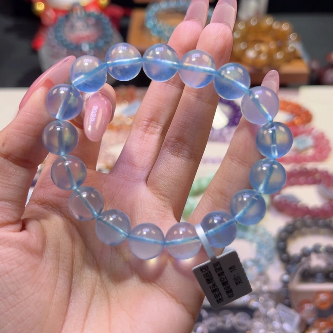 水晶手串未镶嵌五***！11.9m收藏级晴空蓝海蓝宝