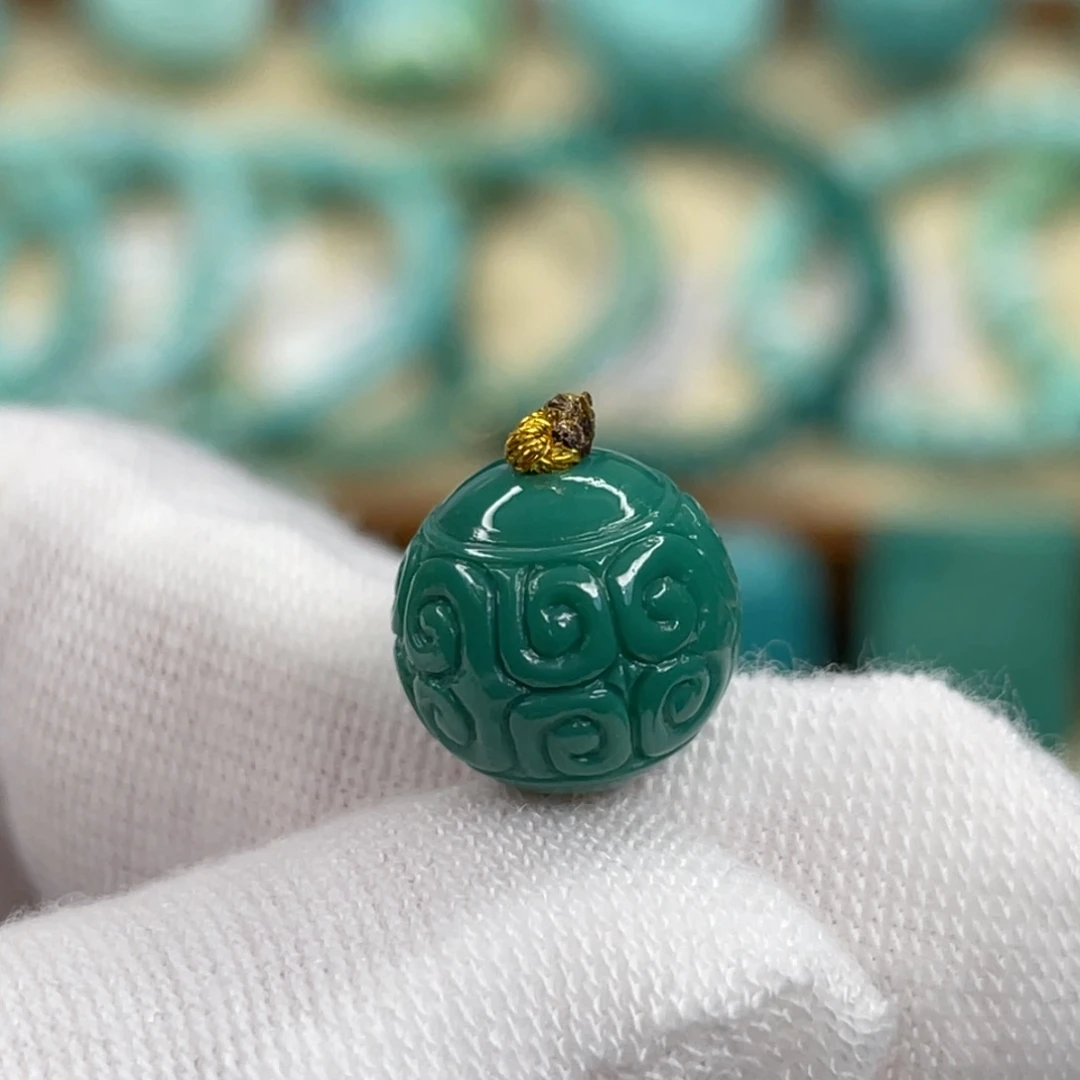 绿松石未镶嵌挂件