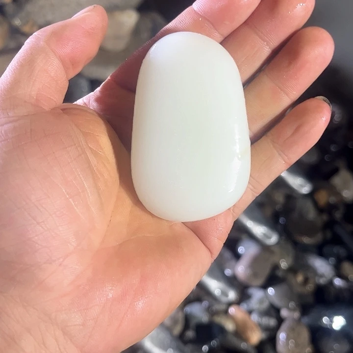 未镶嵌和田玉（糖玉）挂件