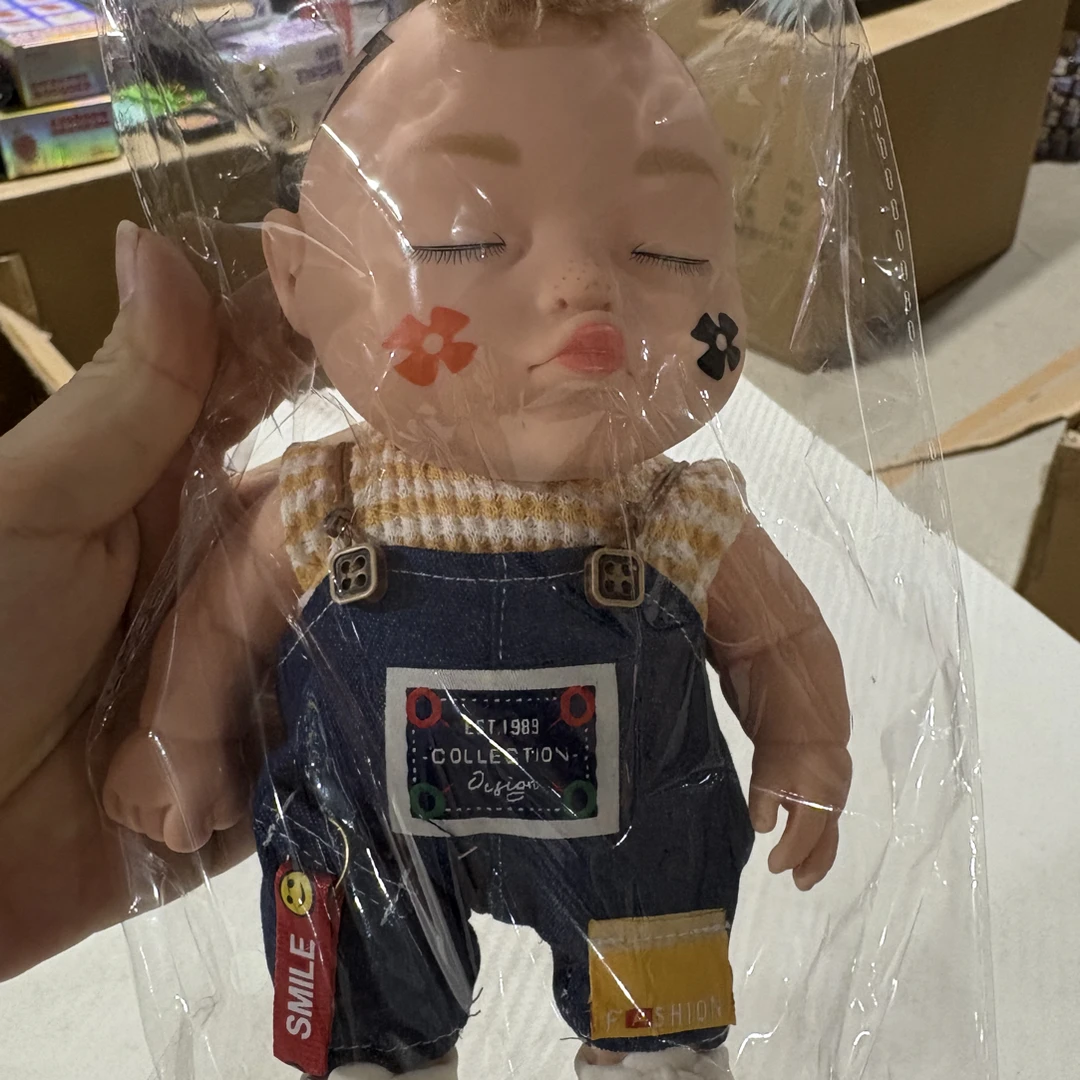 嘟嘴胖娃娃盲盒玩偶搪胶公仔摆件卷发娃娃玩具