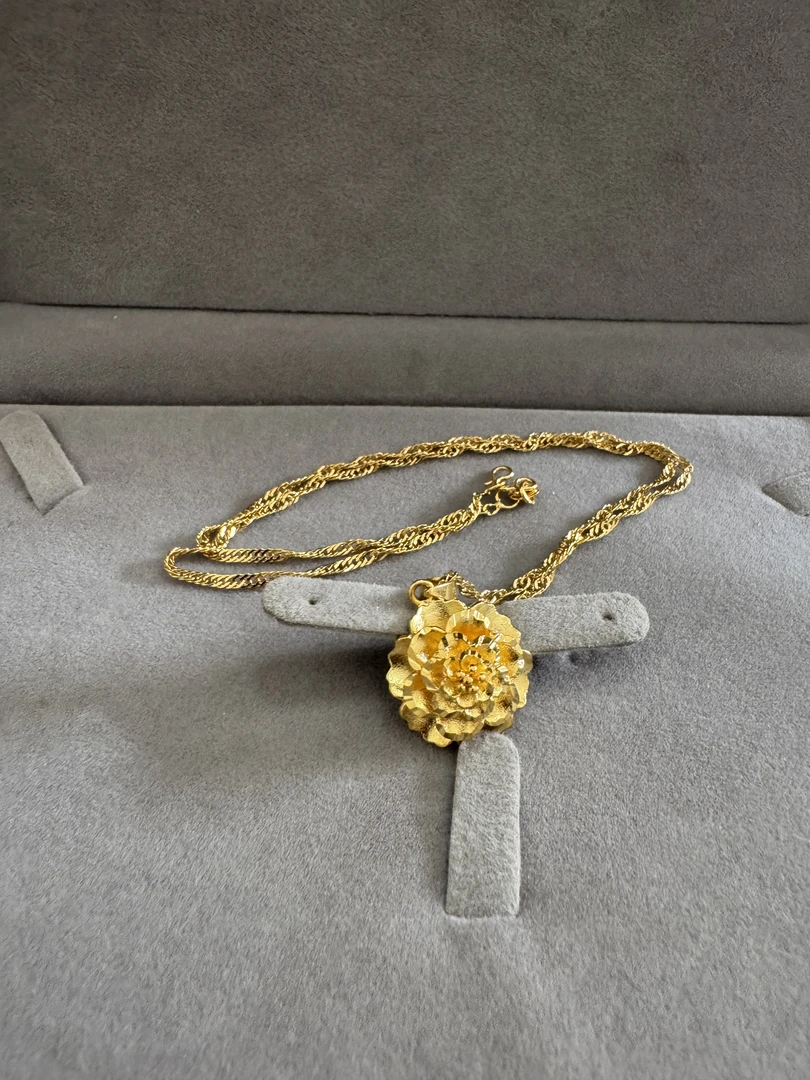 A69精工牡丹花吊坠