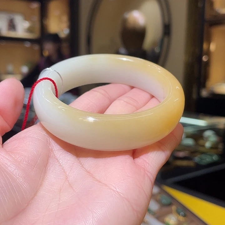 未镶嵌手镯和田玉55#83.3g