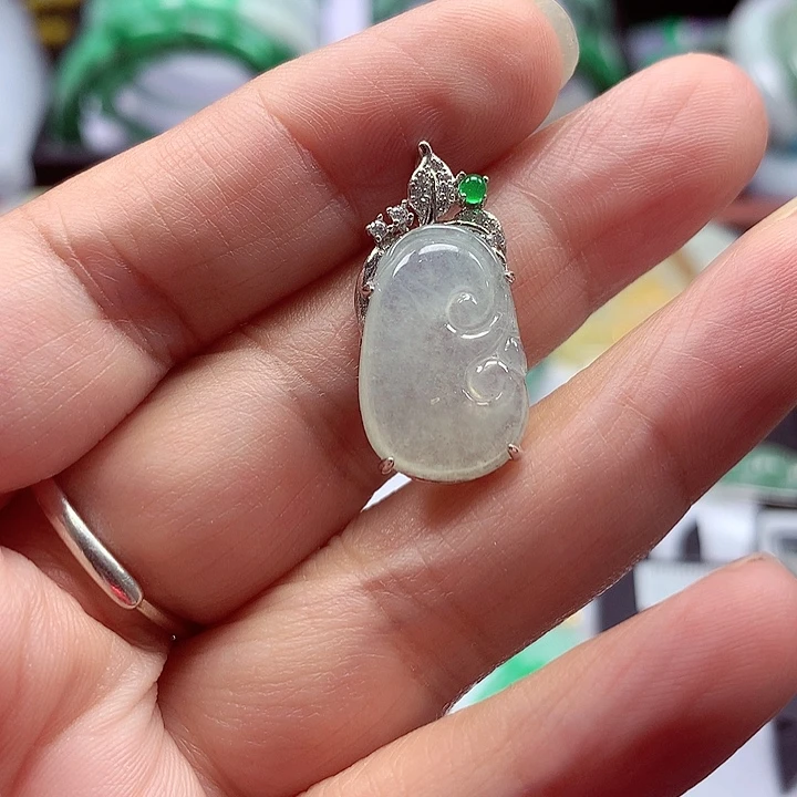 颈饰银S925镶嵌翡翠翡翠