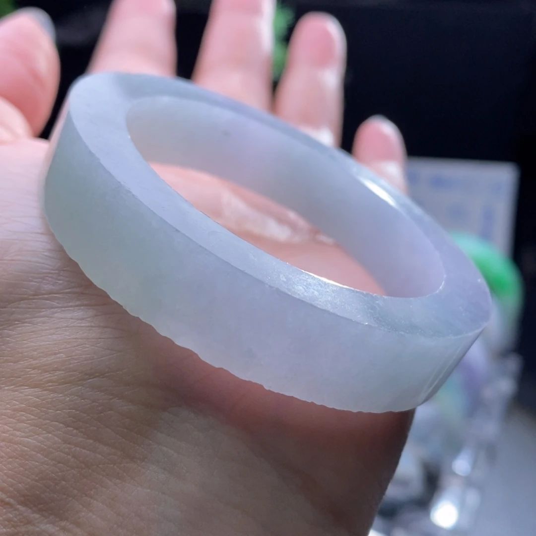 定制翡翠未镶嵌翡翠手镯