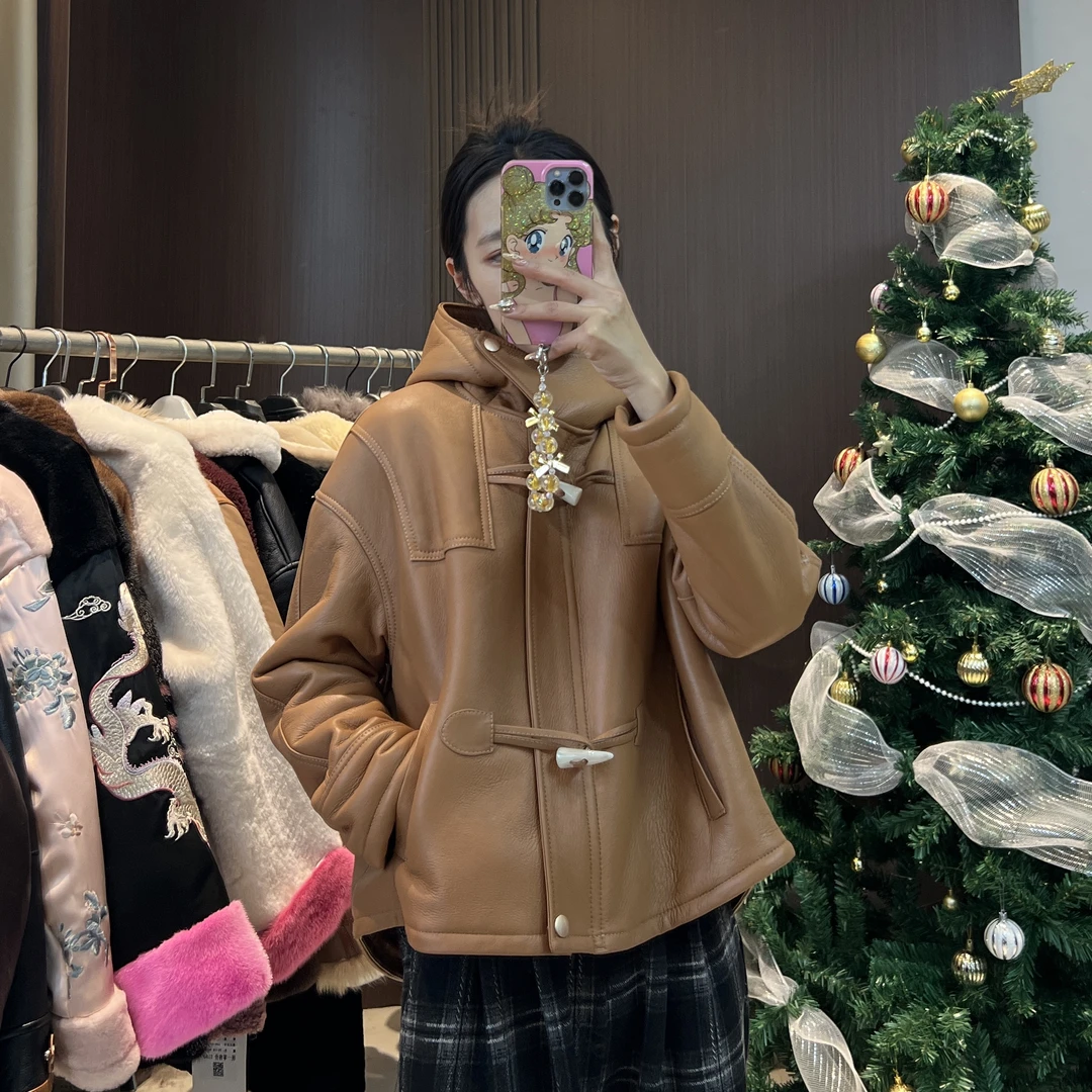 实体清货！皮毛一体外套77939FE