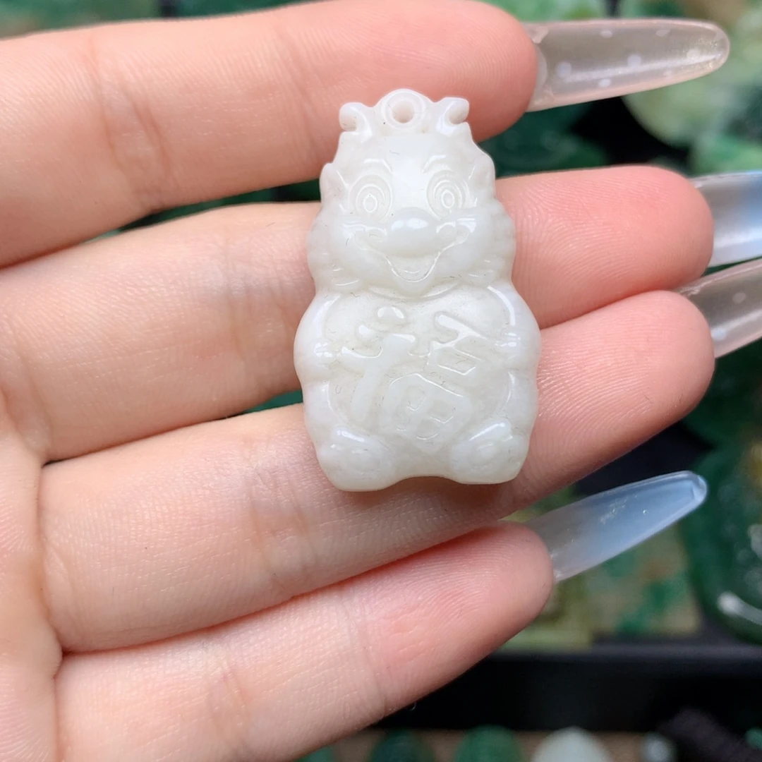 未镶嵌独山玉颈饰