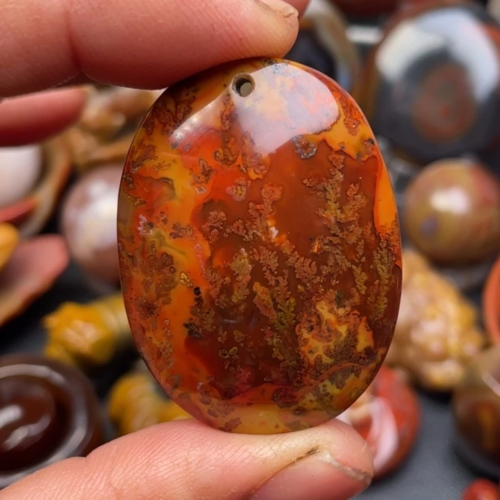 未镶嵌颈饰玛瑙/玉髓