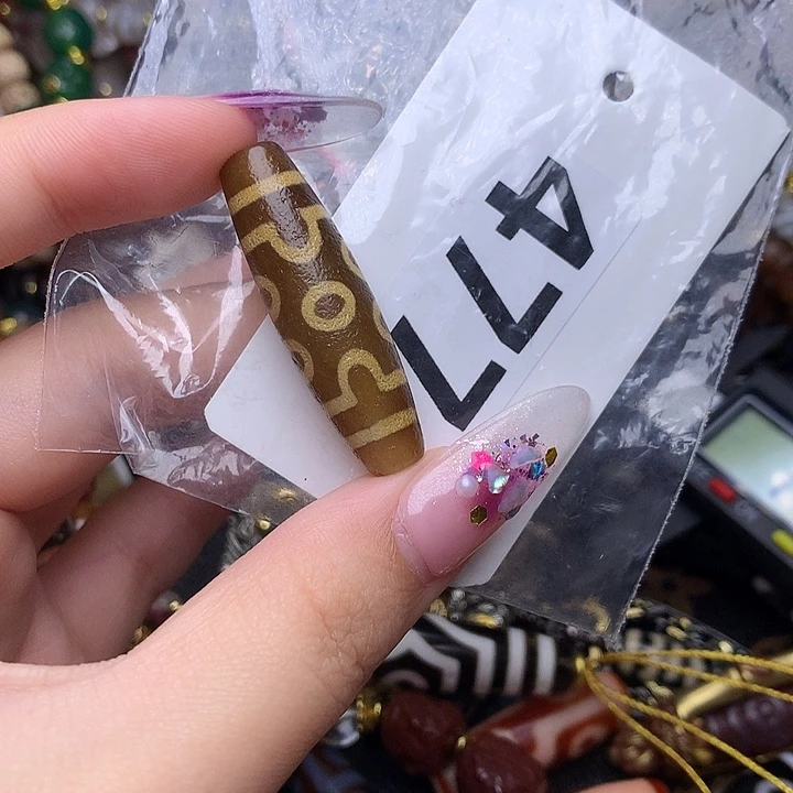 玛瑙/玉髓未镶嵌发一个