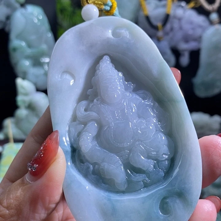 【闪购商品】颈饰未镶嵌翡翠黄财神