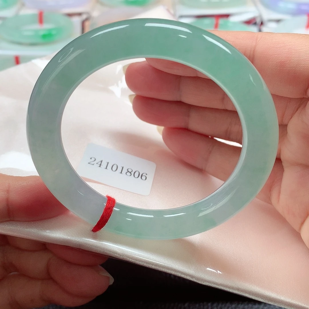 翡翠手镯未镶嵌天然缅甸A货翡翠手镯