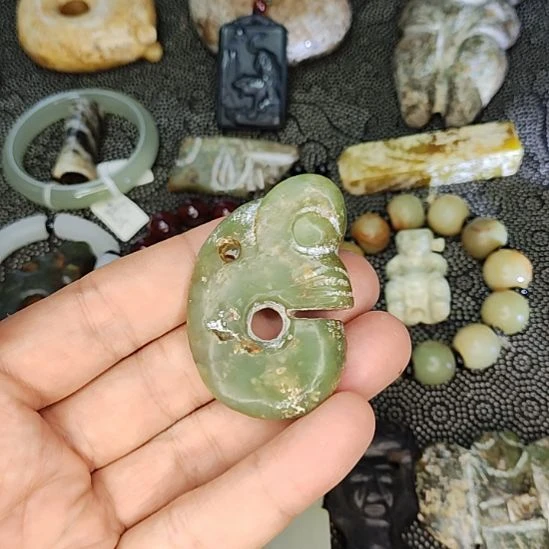 把件龙脊菩提物件优美，欢迎咨询