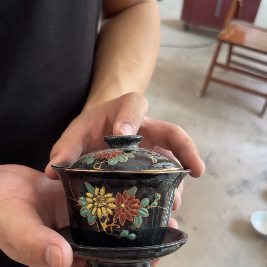 摆件怀旧瓷器，默认微瑕，介意勿拍