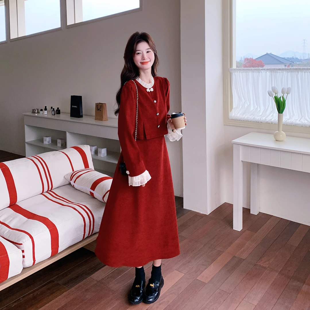 新中式设计感红色优雅气质连衣裙女2025早秋新款假两件高腰A字裙