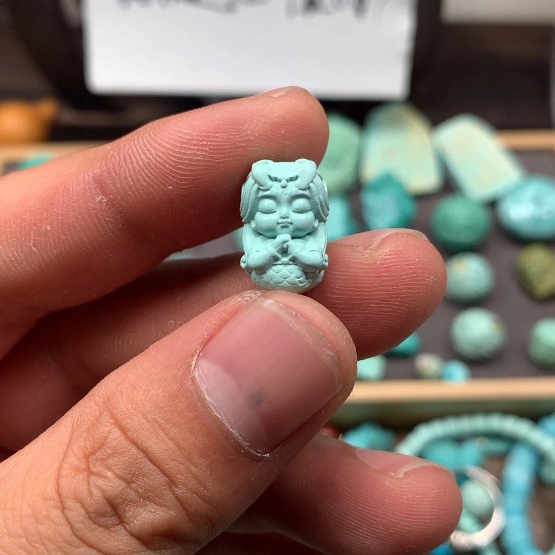 绿松石雕刻未镶嵌