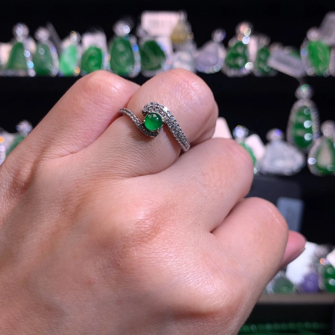 【闪购商品】银S925镶嵌戒指翡翠