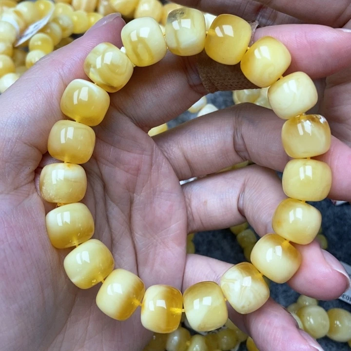 琥珀未镶嵌珠宝奇石22
