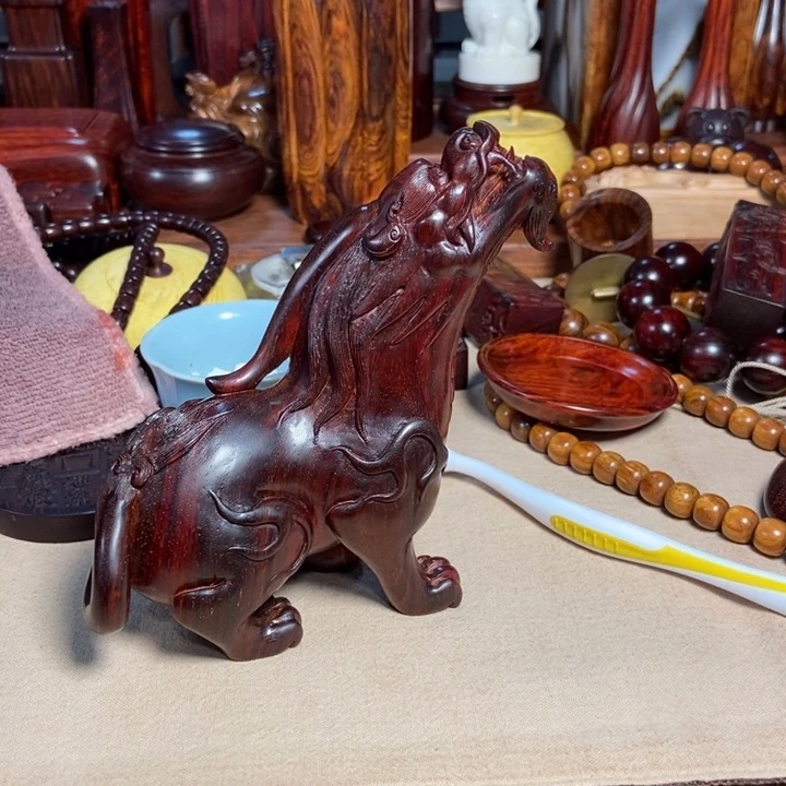 檀香紫檀（小叶紫檀）朝天吼