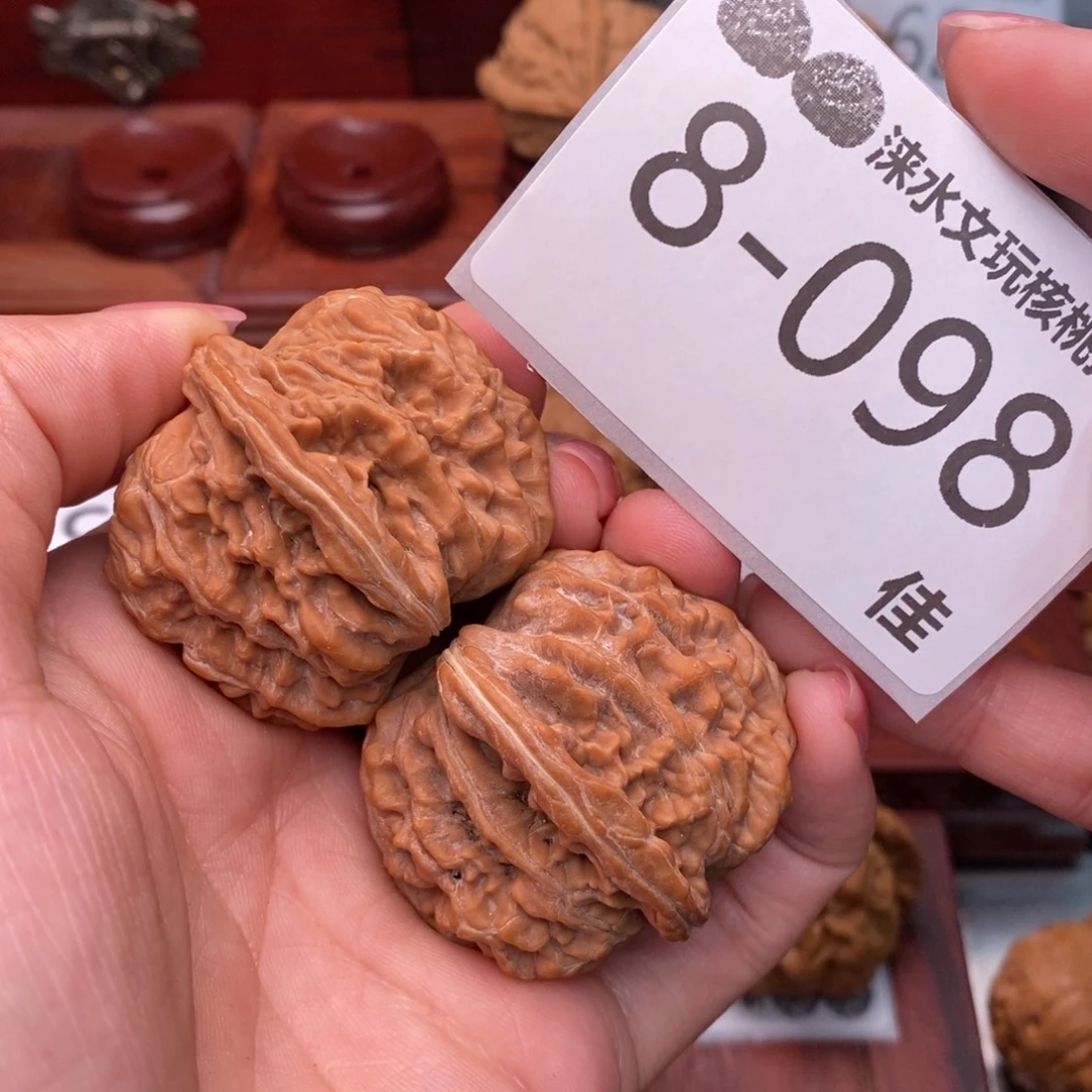 文玩核桃把件42四座楼