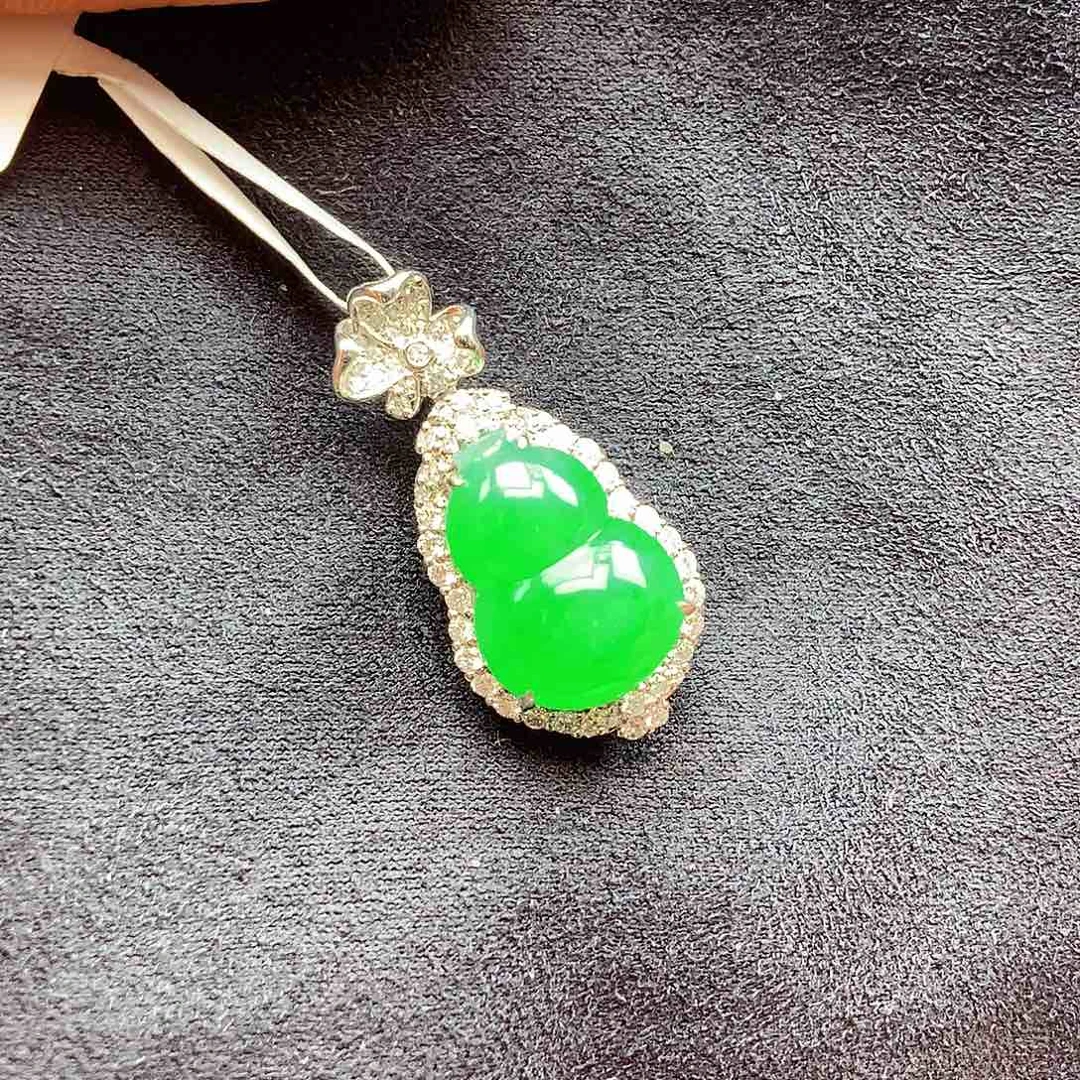 翡翠颈饰18K金镶嵌L****团上新